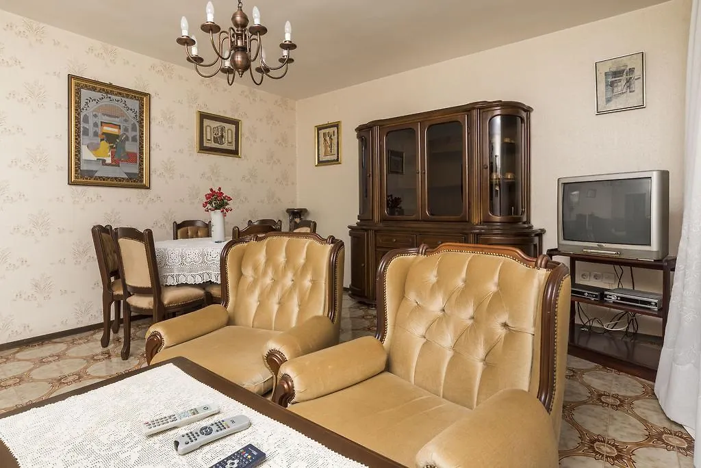 Apartment Vesna Komunela Croatia