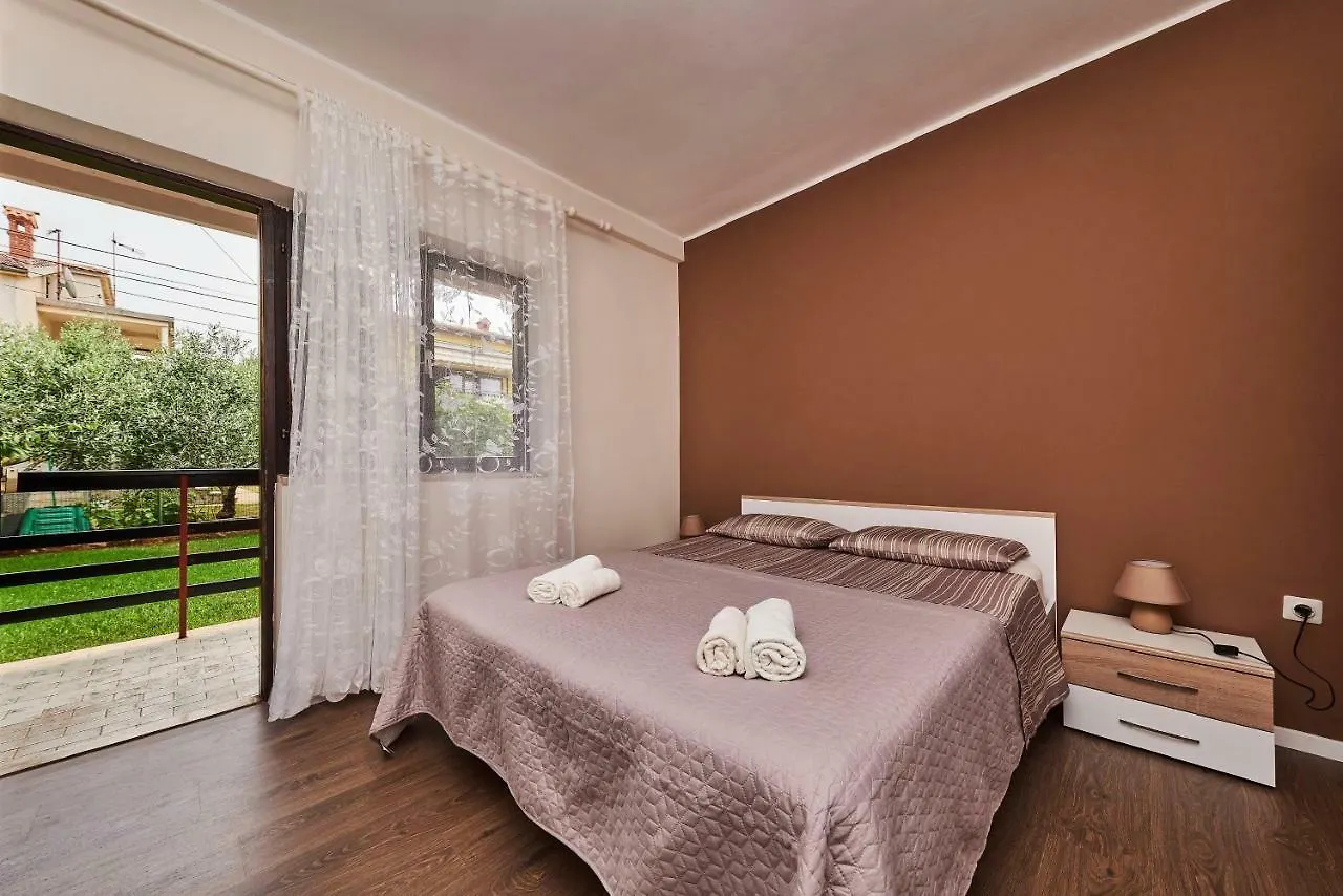 Apartment Vesna Komunela Croatia